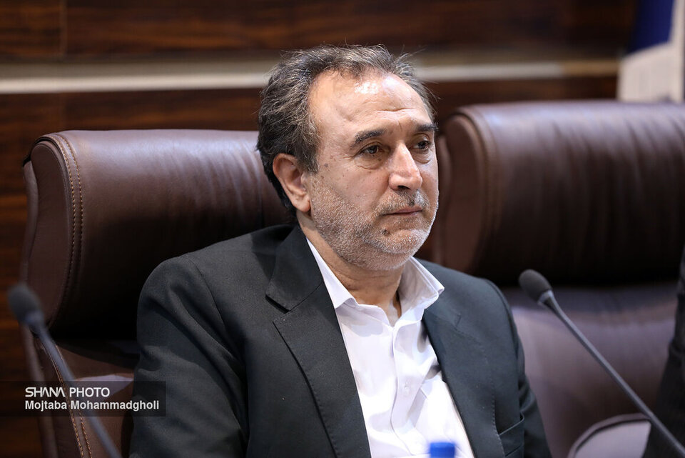 دولت سیزدهم توانست بدون برجام نفت بفروشد و سرمایهگذاری کند دولت سیزدهم توانست بدون برجام نفت بفروشد و سرمایهگذاری کند