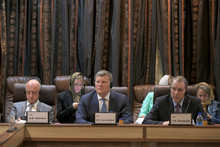 ملاقات جواد اوجی، وزیر نفت و الکساندر نواک، معاون نخست‌وزیر روسیه
