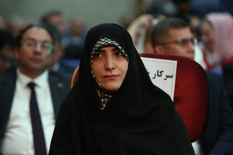 زینب قیصری، مشاور وزیر نفت در امور زنان و خانواد