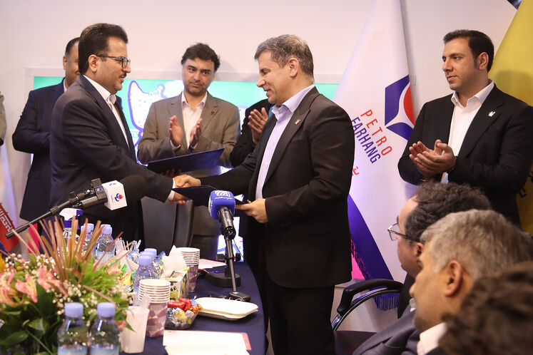 آیین امضای تفاهمنامه همکاری انجمن سازندگان تجهیزات صنعت نفت ایران و هلدینگ پتروفرهنگ