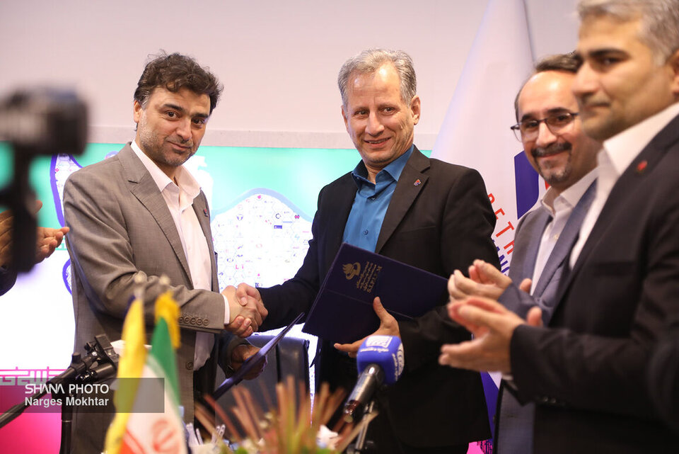 استصنا و هلدینگ پتروفرهنگ تفاهمنامه همکاری امضا کردند استصنا و هلدینگ پتروفرهنگ تفاهمنامه همکاری امضا کردند