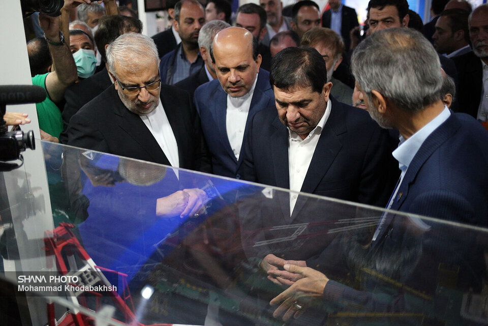 معاون اول رئیسجمهوری بههمراه اوجی از نمایشگاه بینالملی نفت تهران بازدید کرد معاون اول رئیسجمهوری بههمراه اوجی از نمایشگاه بینالملی نفت تهران بازدید کرد