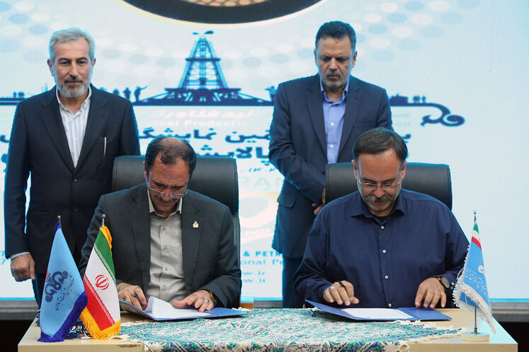 امضای قرارداد همکاری بین شرکت ملی پالایش و پخش فرآوردههای نفتی و شرکتهای دانشبنیان