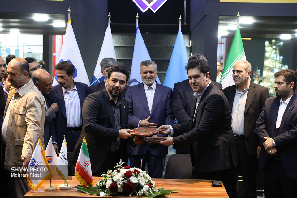 شرکتهای زیرمجموعه تاپیکو ۸ قرارداد و تفاهمنامه همکاری امضا کردند شرکتهای زیرمجموعه تاپیکو ۸ قرارداد و تفاهمنامه همکاری امضا کردند