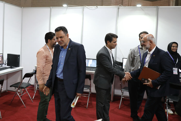 بازدید جلیل سالاری، مدیرعامل شرکت ملی پالایش و پخش فرآوردههای نفتی از ستاد خبری  بیستوهفتمین نمایشگاه بینالمللی نفت، گاز، پالایش و پتروشیمی