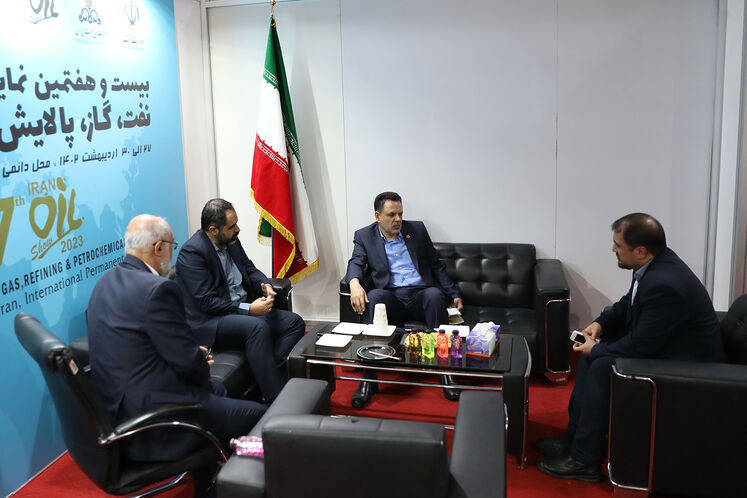 بازدید جلیل سالاری، مدیرعامل شرکت ملی پالایش و پخش فرآوردههای نفتی از ستاد خبری  بیستوهفتمین نمایشگاه بینالمللی نفت، گاز، پالایش و پتروشیمی