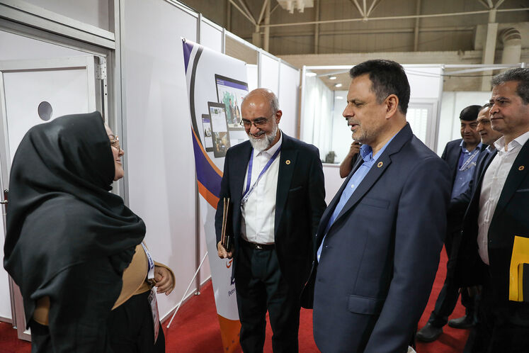 بازدید جلیل سالاری، مدیرعامل شرکت ملی پالایش و پخش فرآوردههای نفتی از ستاد خبری  بیستوهفتمین نمایشگاه بینالمللی نفت، گاز، پالایش و پتروشیمی