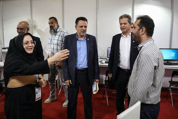 بازدید جلیل سالاری، مدیرعامل شرکت ملی پالایش و پخش فرآوردههای نفتی از ستاد خبری  بیستوهفتمین نمایشگاه بینالمللی نفت، گاز، پالایش و پتروشیمی