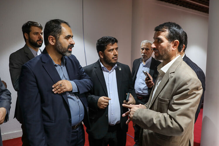 بازدید مرتضی شاهمیرزایی، معاون وزیر و مدیرعامل شرکت ملی صنایع پتروشیمی  از ستاد خبری بیستوهفتمین نمایشگاه بینالمللی نفت