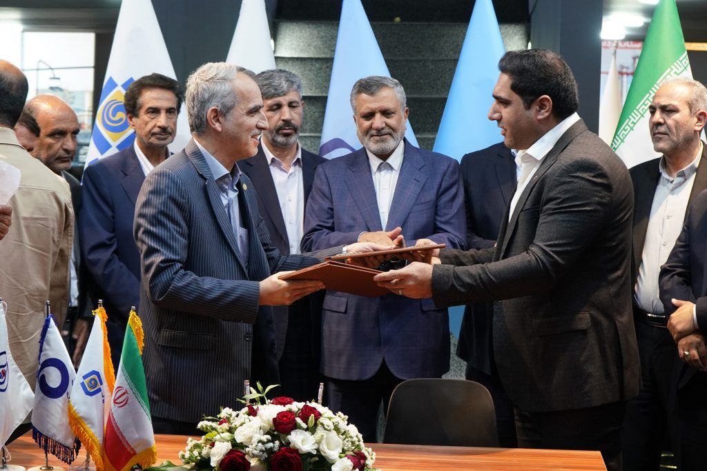 پژوهشگاه صنعت نفت و شرکت تکین کودر تفاهمنامه همکاری امضا کردند