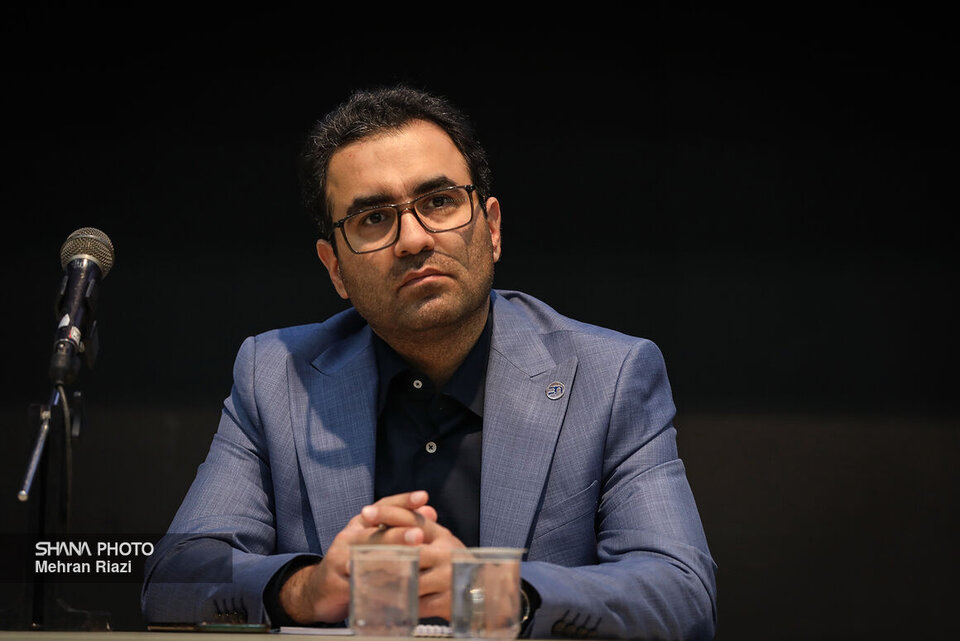 اتصال صنعت پتروشیمی به صنعت دارو ارزشافزوده بالایی برای کشور ایجاد میکند