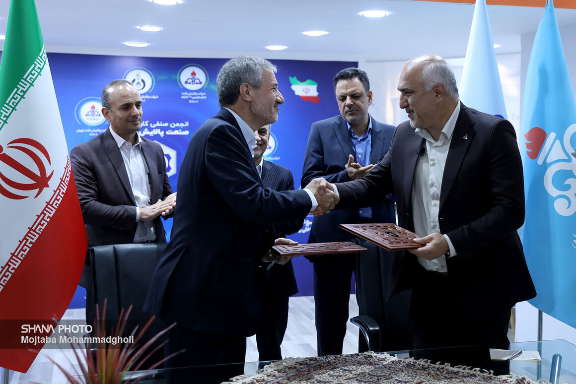 آیین امضای قراردادهای پالایشگاه تهران با شرکت‌های دانش‌بنیان‌ ایرانی