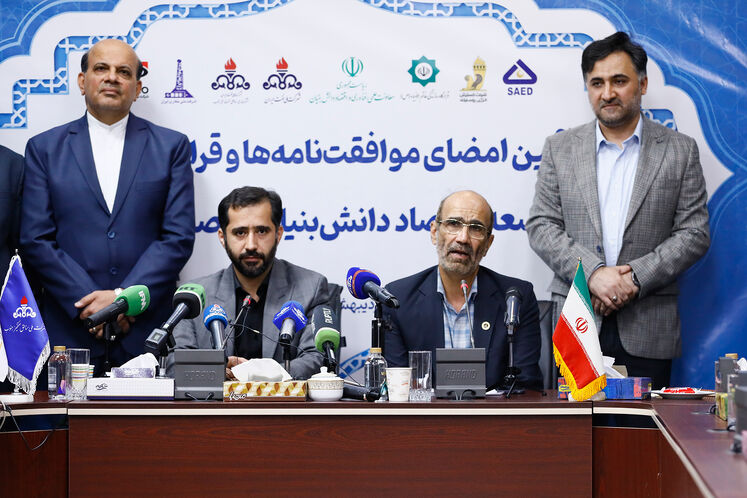 امضای ۱۷۰ قرارداد، تفاهم و توافقنامه در بیستوهفتمین نمایشگاه نفت تهران