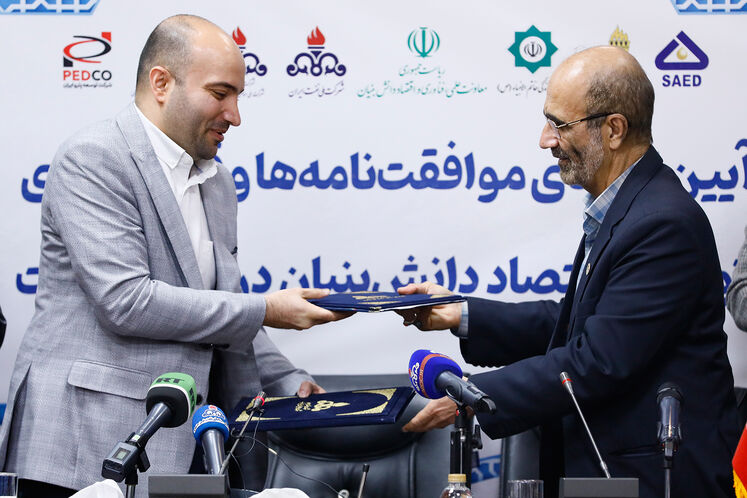 امضای ۱۷۰ قرارداد، تفاهم‌ و توافق‌نامه در بیست‌وهفتمین نمایشگاه نفت تهران