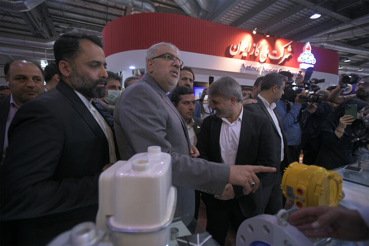 بازدید وزیر نفت از روز پایانی بیست‌وهفتمین نمایشگاه بین‌المللی صنعت نفت