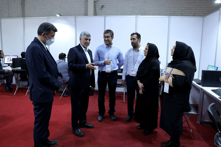 بازدید فرهاد احمدی، مدیرعامل شرکت ملی مهندسی و ساختمان نفت از ستاد خبری
