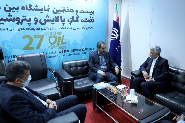 بازدید فرهاد احمدی، مدیرعامل شرکت ملی مهندسی و ساختمان نفت از ستاد خبری
