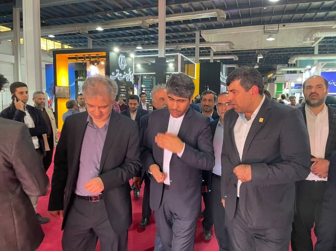 بازدید رئیس سازمان اداری و استخدامی کشور از نمایشگاه بیستو هفتم نفت  بازدید رئیس سازمان اداری و استخدامی کشور از نمایشگاه بیستو هفتم نفت