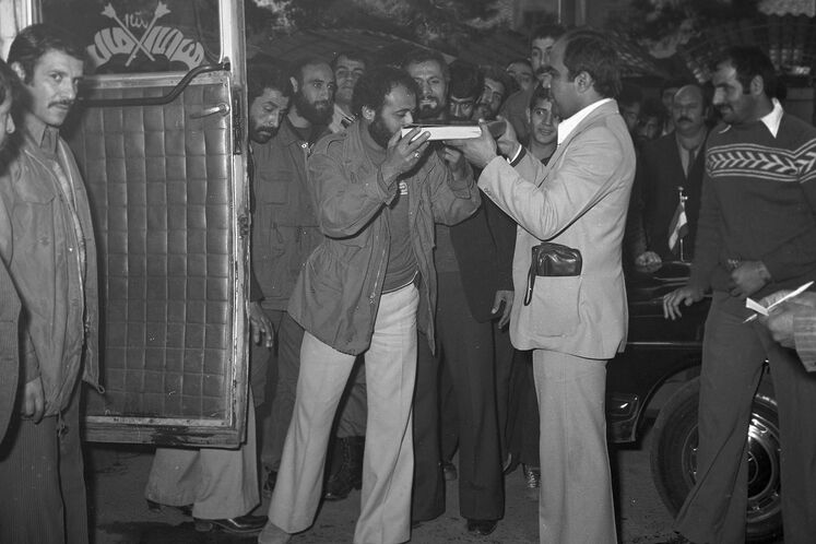 آیین اعزام بسیج به جبهه در محوطه وزارت نفت
 عکس: سید مصطفی حسینی