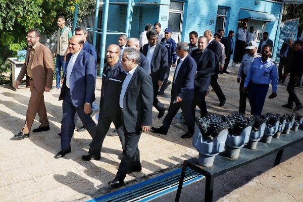 بازدید مدیرعامل شرکت ملی نفت از نخستین چاه نفت ایران و غرب آسیا بازدید مدیرعامل شرکت ملی نفت از نخستین چاه نفت ایران و غرب آسیا