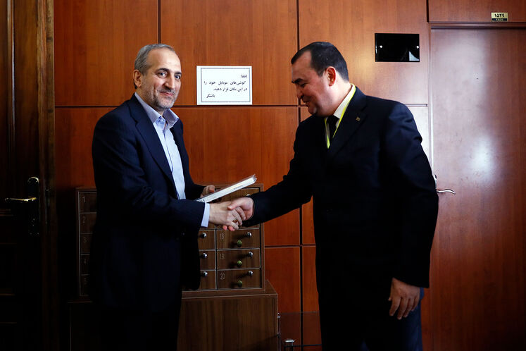 دیدار وزیر نفت با رئیس کنسرسیوم دولتی ترکمن‌گاز