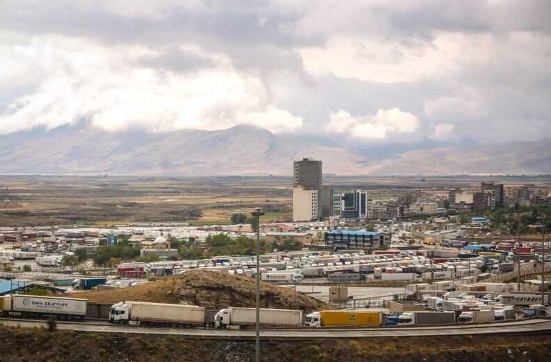 افزایش درآمدهای مرزی دولت با اجرای موفق طرح «باک پر»/ اجرای سراسری طرح افزایش درآمدهای مرزی دولت با اجرای موفق طرح «باک پر»/ اجرای سراسری طرح