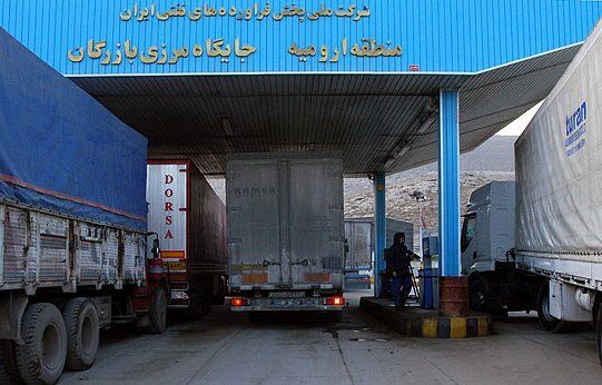 درآمدهای مرزی دولت از محل اجرای طرح «باک پر» در مرز بازرگان افزایش یافت