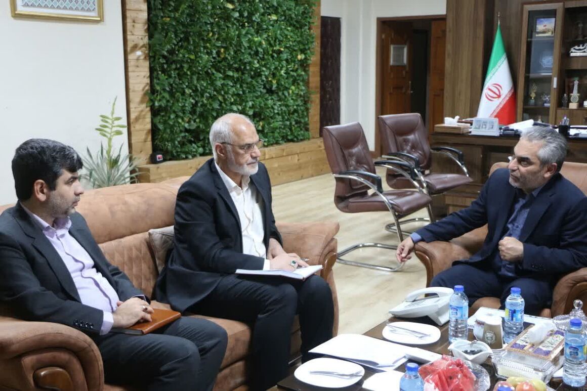 تأکید استاندار خوزستان بر توسعه و برداشت از میدانهای مشترک تأکید استاندار خوزستان بر توسعه و برداشت از میدانهای مشترک