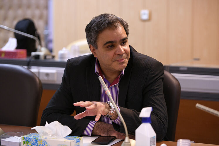 علیرضا فارسیان، رئیس فناوری اطلاعات و ارتباطات سازمان بهداشت و درمان صنعت نفت