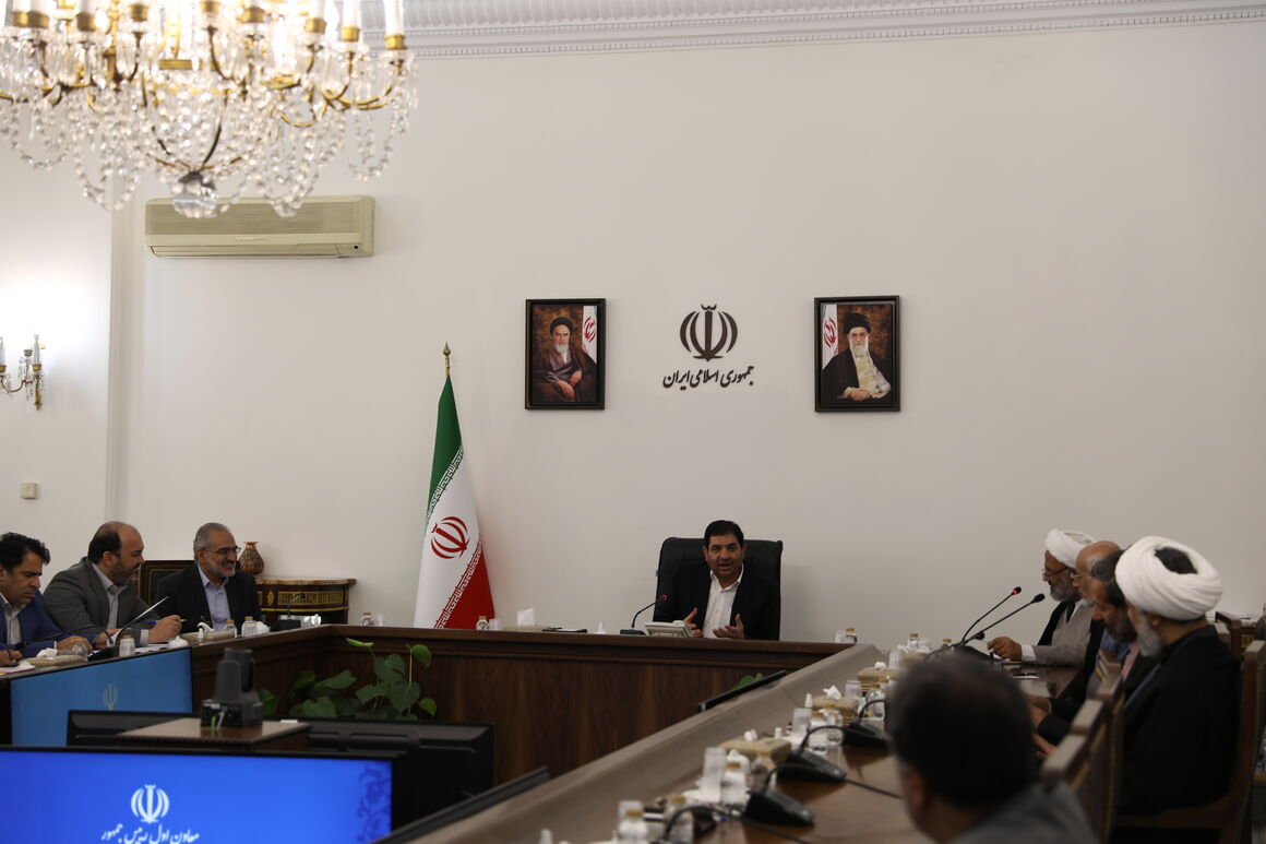 سرمایهگذاری در زمینه پتروپالایشگاهها از اولویتهای مهم دولت است سرمایهگذاری در زمینه پتروپالایشگاهها از اولویتهای مهم دولت است