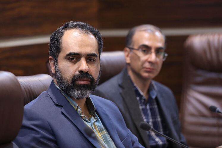 علی فروزنده، مدیرکل روابط عمومی وزارت نفت