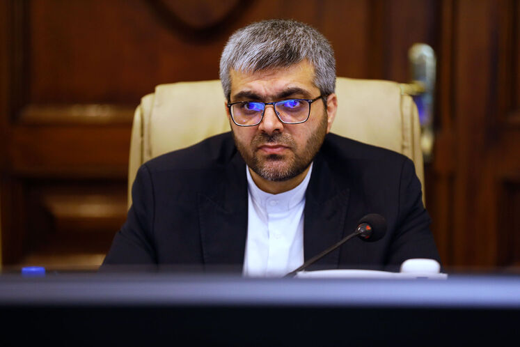 احمد اسدزاده، معاون امور بین‌الملل و بازرگانی وزیر نفت 