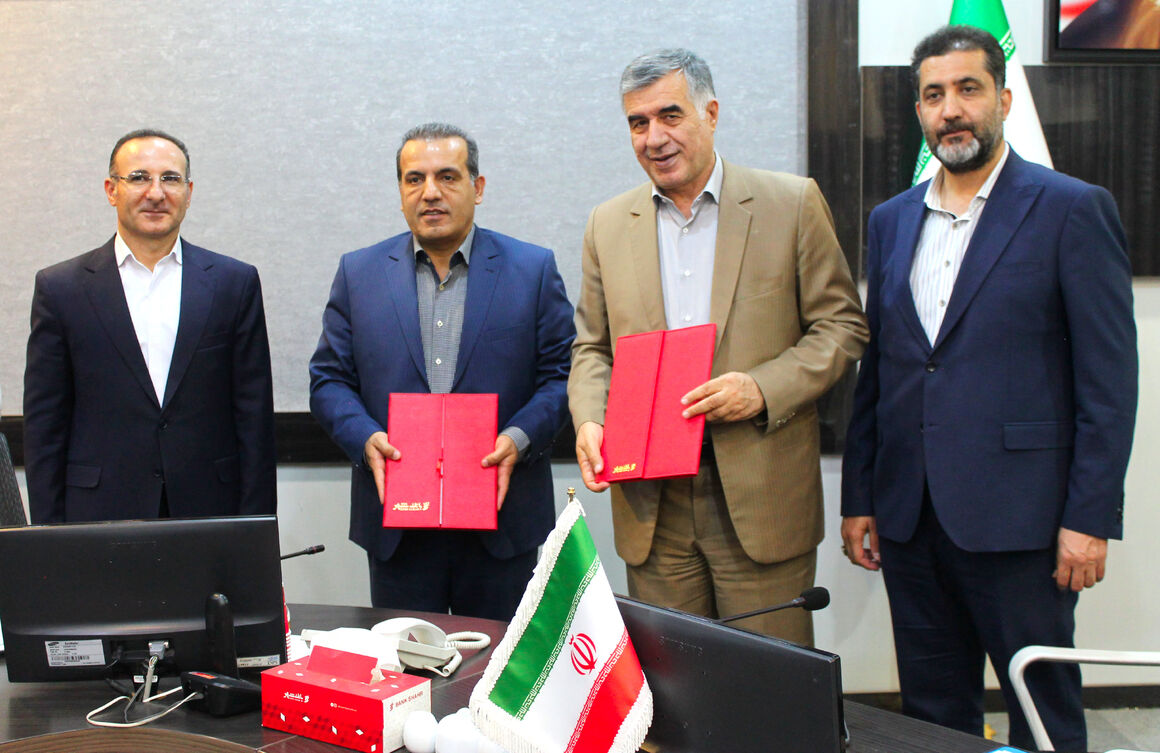 تفاهمنامه تأمین مالی طرحهای پتروشیمی  هلدینگ انرژیسپهر امضا شد تفاهمنامه تأمین مالی طرحهای پتروشیمی  هلدینگ انرژیسپهر امضا شد