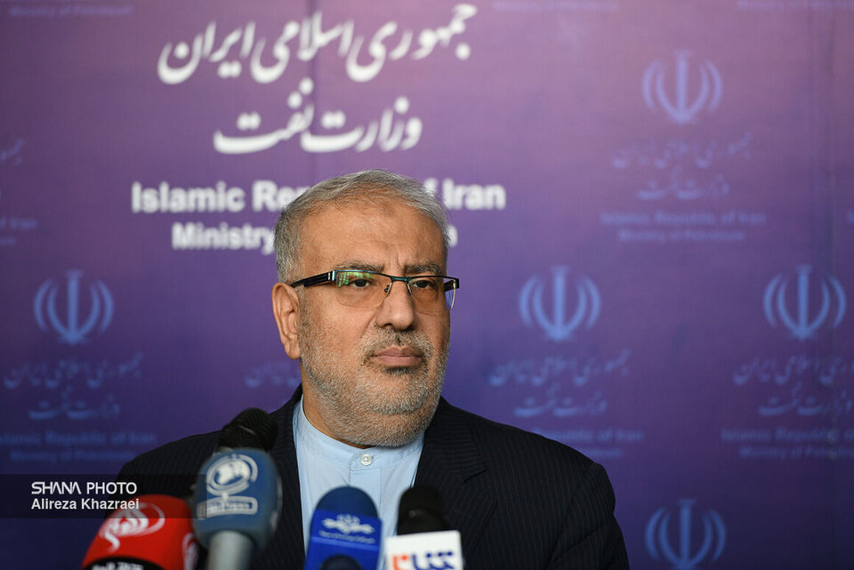 Owji: Iran self-sufficient in constructing refinery, petchem plant, developing oil, gas fields Owji: Iran self-sufficient in constructing refinery, petchem plant, developing oil, gas fields
