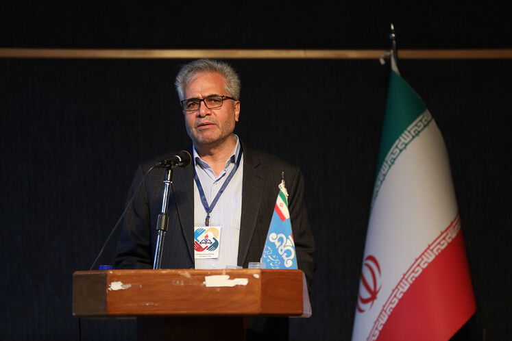 ناصر احمدبیگی، رئیس روابط کار و مددکاری اجتماعی شرکت ملی پالایش و پخش فرآورده‌های نفتی ایران