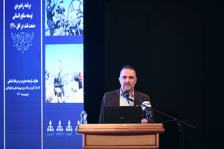  علی ستوده، مدیرکل آموزش و برنامه‌ریزی منابع انسانی و تحول اداری وزارت نفت