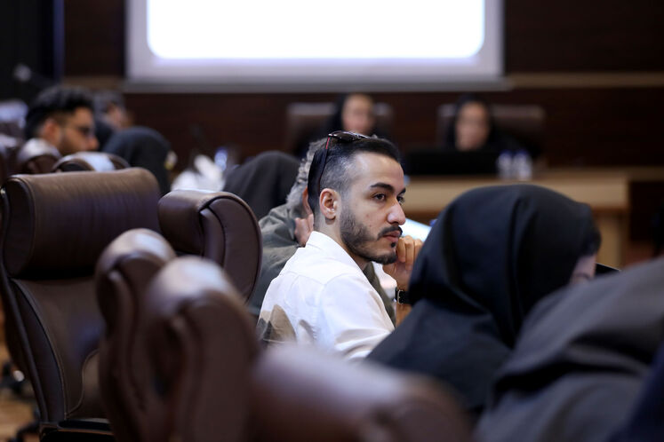 سمینار آشنایی با معاملات و بازارهای جهانی نفت خام