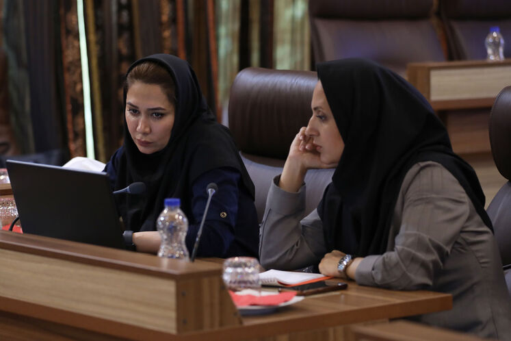 سمینار آشنایی با معاملات و بازارهای جهانی نفت خام