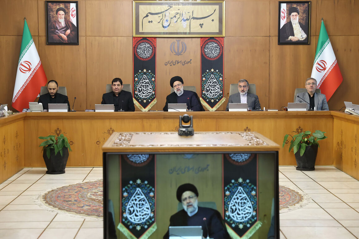 تکمیل پروژههای نیمهتمام زمینه جذب سرمایه به استانها را فراهم میکند تکمیل پروژههای نیمهتمام زمینه جذب سرمایه به استانها را فراهم میکند