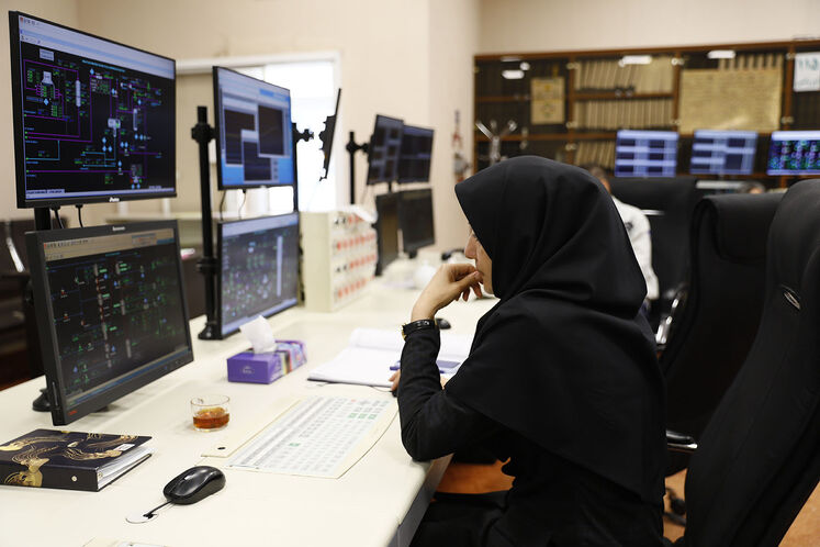پالایشگاه تبریز در زمره نخستین پالایشگاههای کشور