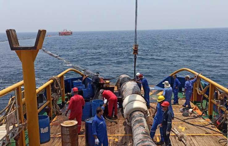 لوله بارگیری گوی شناور صادراتی منطقه لاوان با موفقیت نصب شد لوله بارگیری گوی شناور صادراتی منطقه لاوان با موفقیت نصب شد