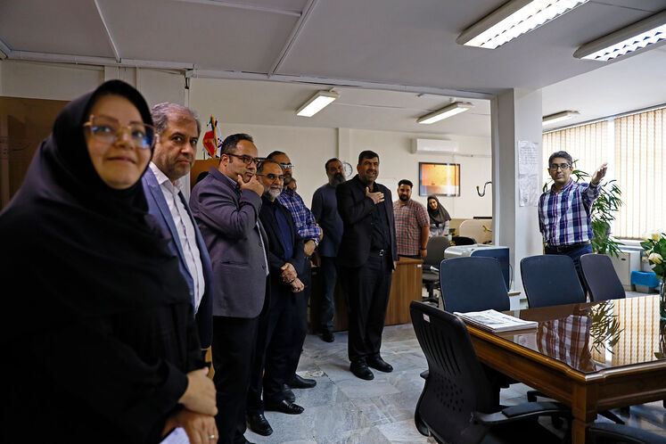 بازدید مهدی علیمددی، معاون وزیر نفت از رسانههای روابط عمومی وزارت نفت در روز خبرنگار