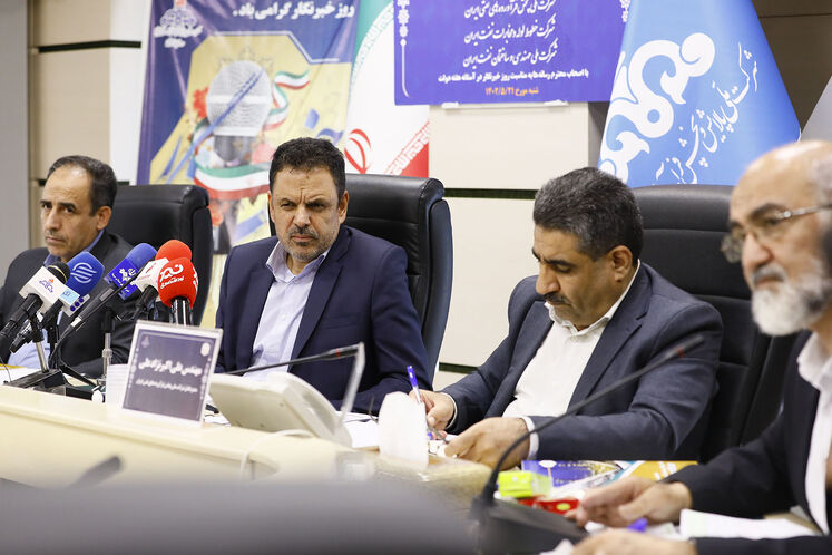نشست خبری جلیل سالاری،مدیرعامل شرکت پالایش و  پخش فرآورده‌های نفتی ایران