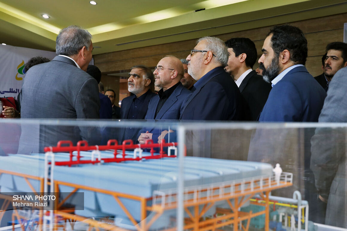 رئیس مجلس شورای اسلامی از نمایشگاه بهینه‌سازی و بهره‌وری انرژی ایران بازدید کرد