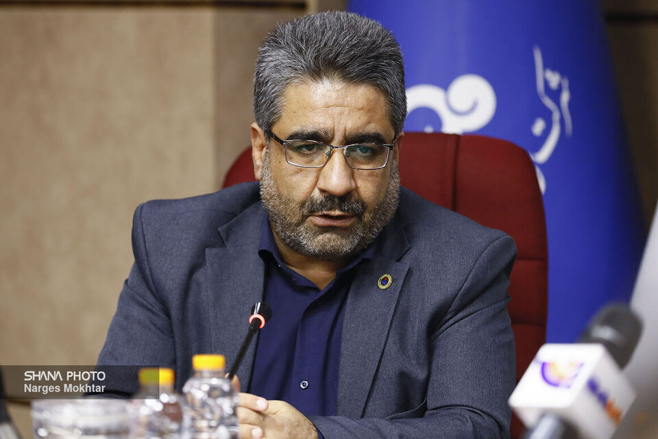 ثبت رکورد مصرف روزانه ۱۴۲ میلیون لیتر بنزین در سال ۱۴۰۲ ثبت رکورد مصرف روزانه ۱۴۲ میلیون لیتر بنزین در سال ۱۴۰۲