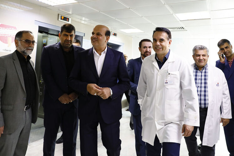 آیین گشایش بخش امآرآی و ماموگرافی بیمارستان نفت در روز بزرگداشت ابنسینا و روز پزشک