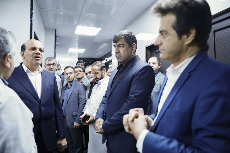 آیین گشایش بخش امآرآی و ماموگرافی بیمارستان نفت در روز بزرگداشت ابنسینا و روز پزشک