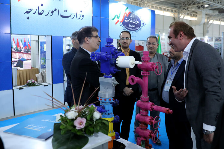 غرفه وزارت نفت در نمایشگاه روایت خدمت