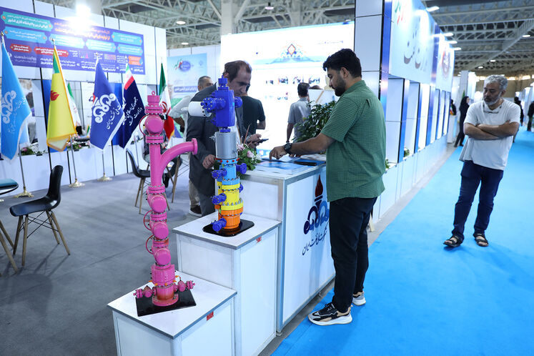 غرفه وزارت نفت در نمایشگاه روایت خدمت