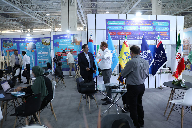 غرفه وزارت نفت در نمایشگاه روایت خدمت